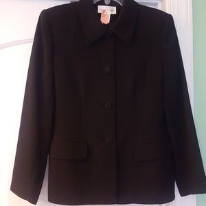 Ladies suit